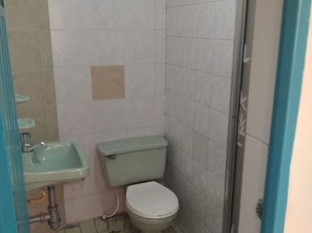 Casa de 10 alcobas en venta en Los Dos Leones, Bogotá, 420 m² · foto 8 de 11