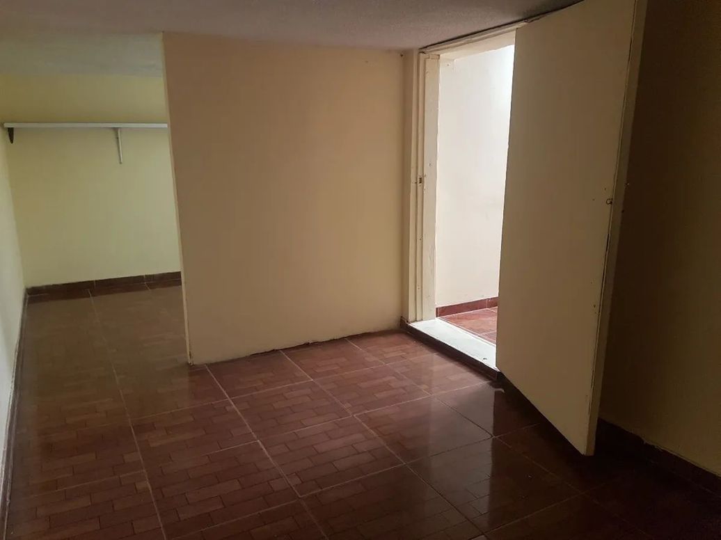 Casa de 13 alcobas en venta en Bogotá, Bogotá, 340 m² · foto 7 de 10