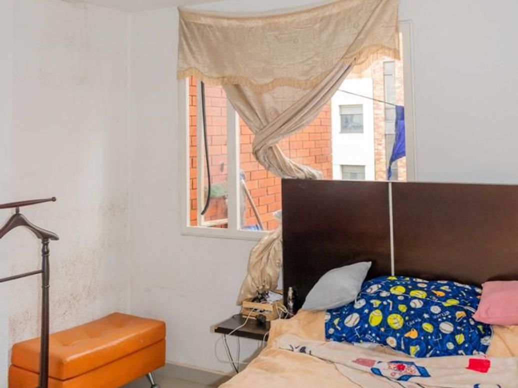 Apartamento de 3 alcobas en venta en Atanasio Girardot, Bogotá, 72 m² · foto 8 de 20