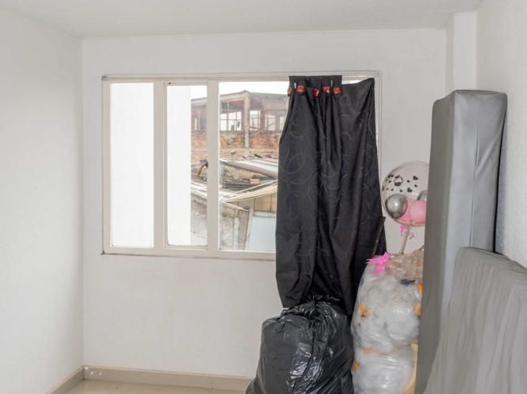 Apartamento de 3 alcobas en venta en Atanasio Girardot, Bogotá, 72 m² · foto 10 de 20
