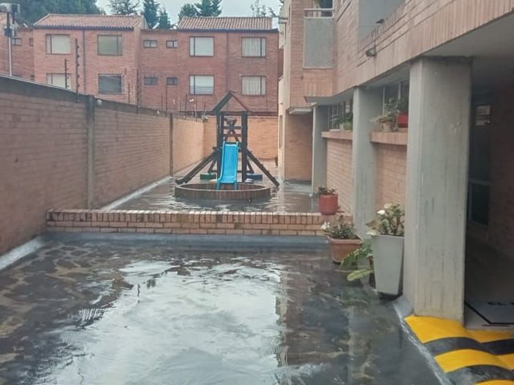 Apartamento de 3 alcobas en venta en Cedro Madeiras, Bogotá, 82 m² · foto 4 de 10