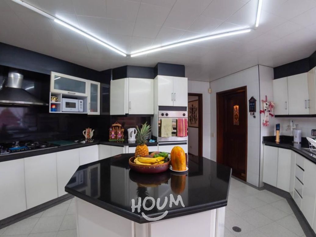 Casa de 4 alcobas en venta en Acacias, Bogotá, 310 m² · foto 10 de 20