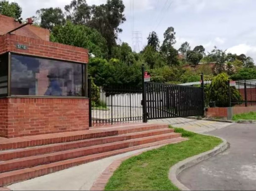 Apartamento de 3 alcobas en venta en Tuna Alta, Bogotá, 60 m² · foto 10 de 10