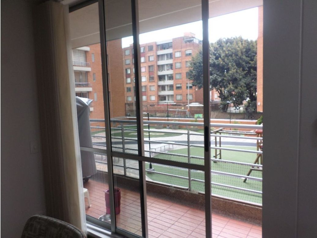 Apartamento de 3 alcobas en venta en Colina Campestre, Bogotá, 155 m² · foto 3 de 20