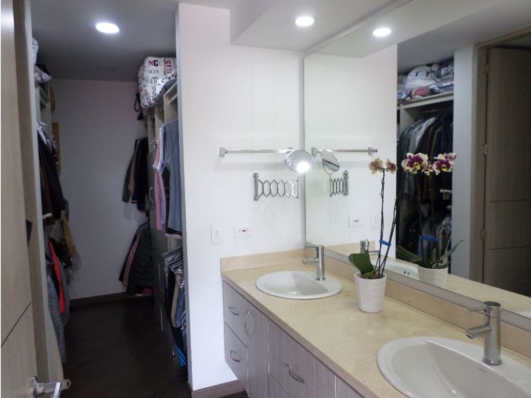 Apartamento de 3 alcobas en venta en Colina Campestre, Bogotá, 155 m² · foto 15 de 20