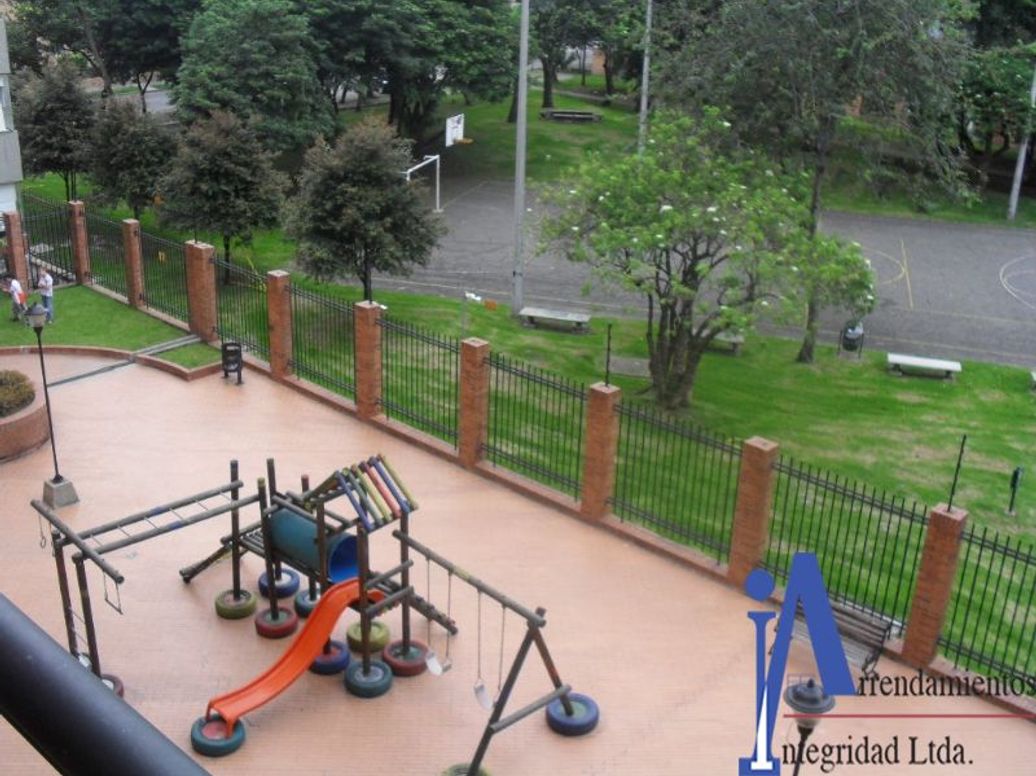 Apartamento de 3 alcobas en venta en Colina Campestre, Bogotá, 87 m² · foto 4 de 20