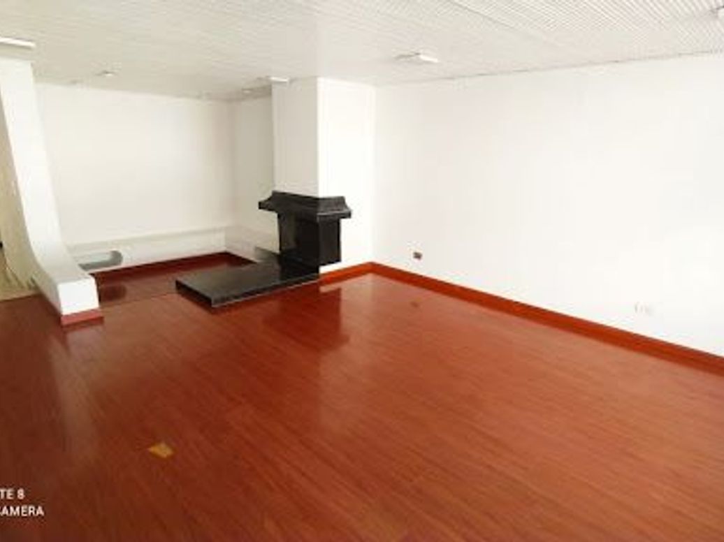 Casa de 4 alcobas en venta en Unicentro, Bogotá, 500 m² · foto 4 de 20