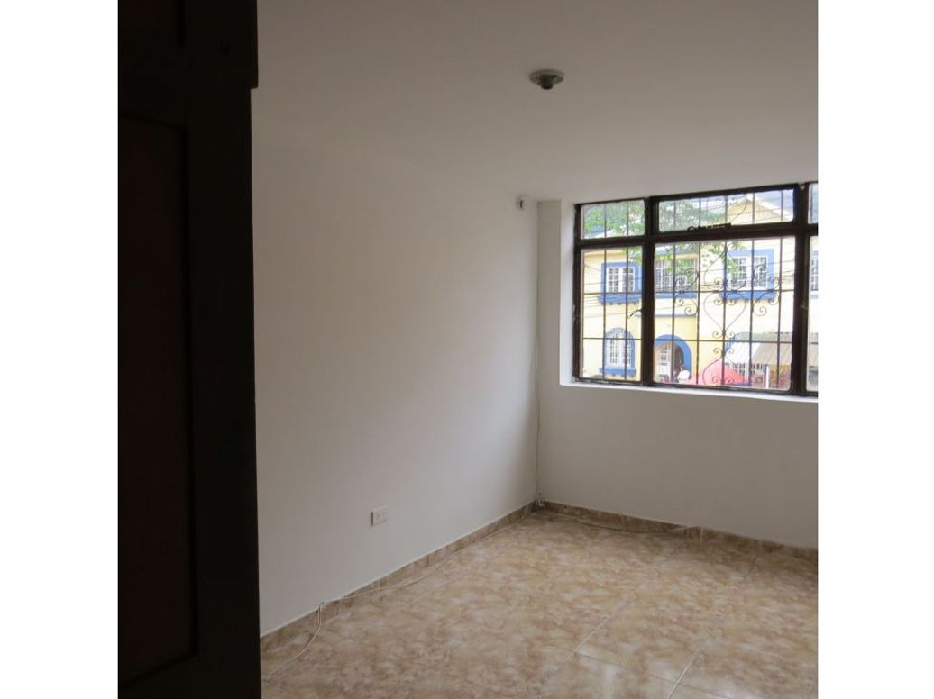 Casa de 5 alcobas en venta en Centro, Bogotá, 241 m² · foto 15 de 20