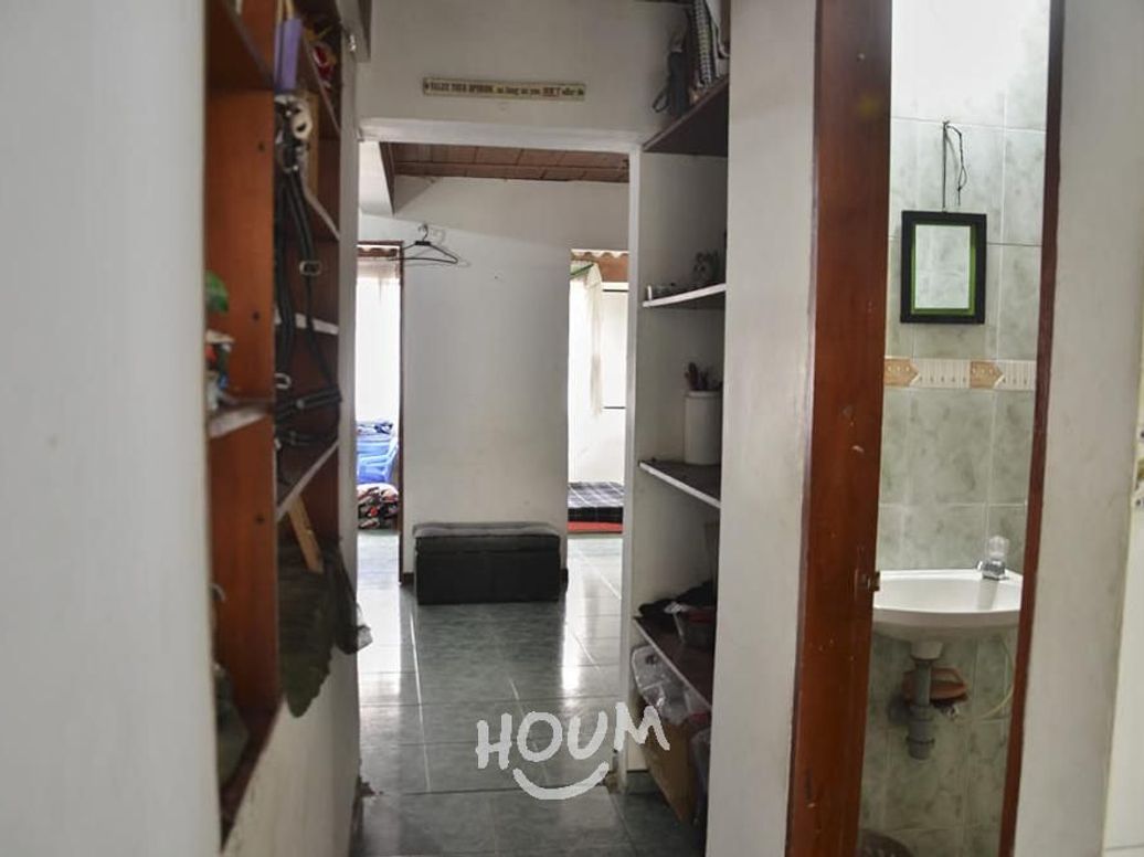 Casa de 7 alcobas en venta en Alcalá, Bogotá, 260 m² · foto 18 de 20
