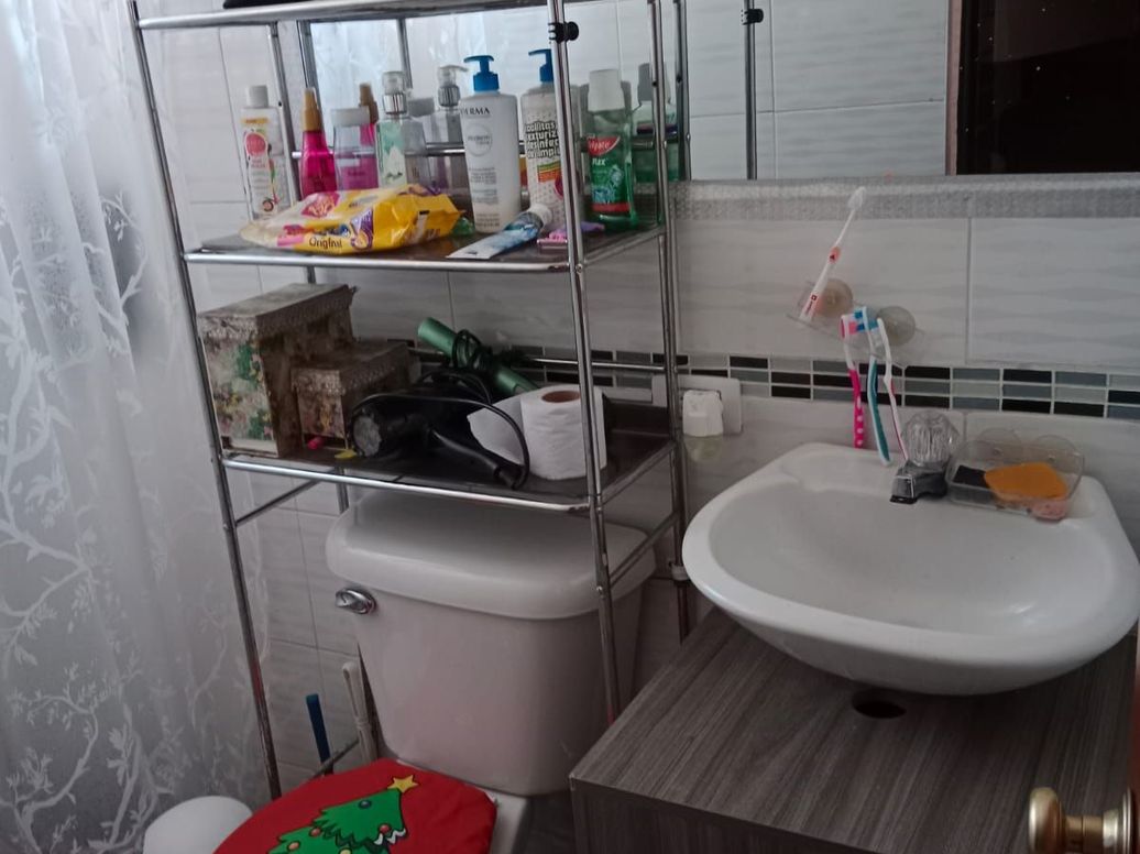 Casa de 3 alcobas en venta en Trabla, Bogotá, 68 m² · foto 2 de 8