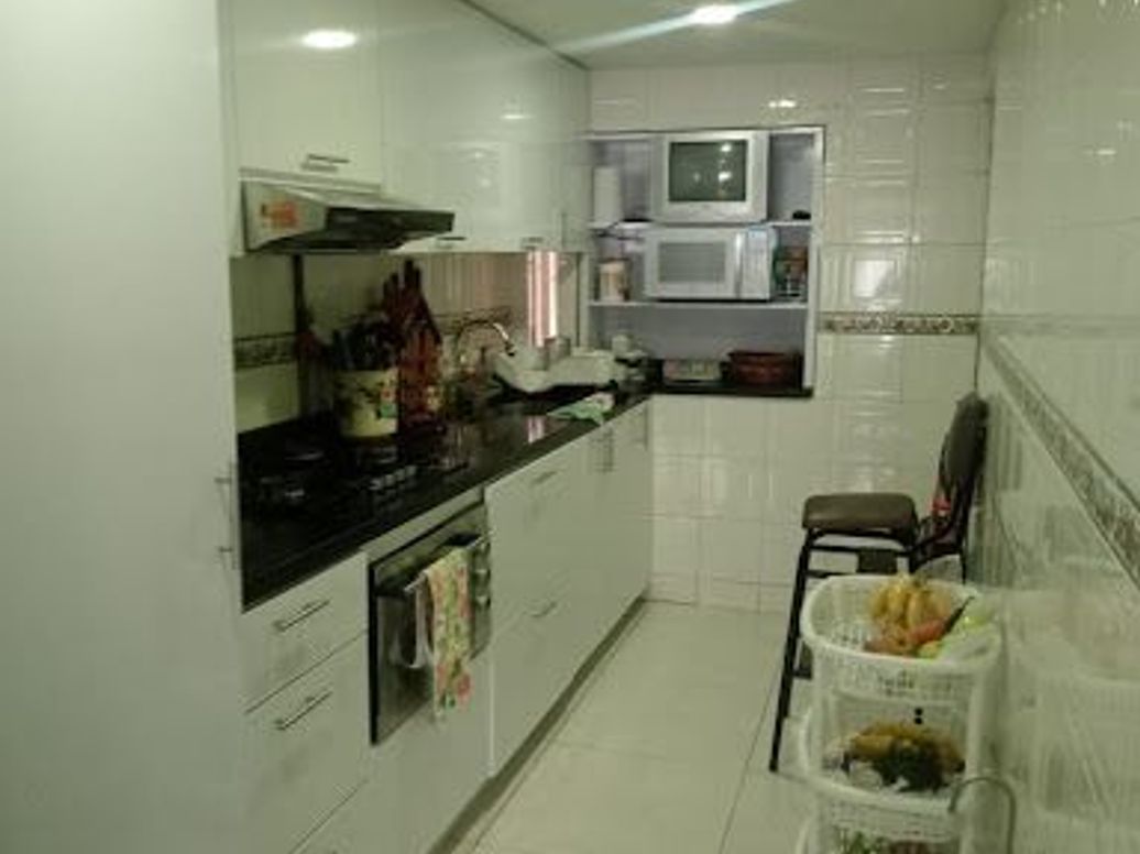 Casa de 5 alcobas en venta en Villa Luz, Bogotá, 234 m² · foto 13 de 18