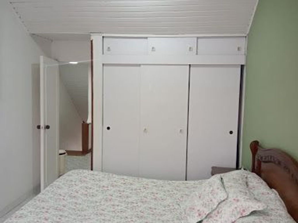 Casa de 5 alcobas en venta en Villa Luz, Bogotá, 234 m² · foto 8 de 18