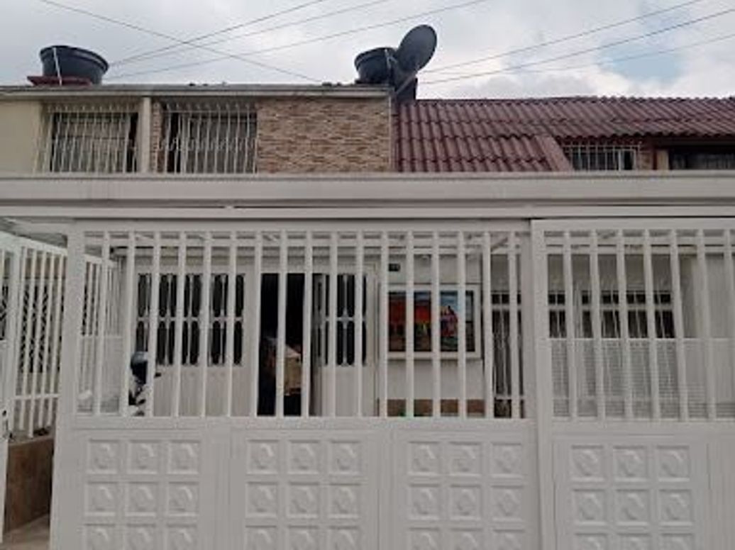 Casa de 5 alcobas en venta en Villa Luz, Bogotá, 234 m² · foto 18 de 18