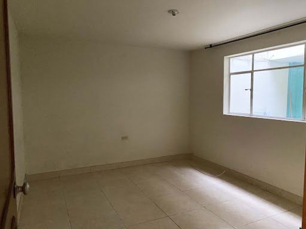 Casa de 4 alcobas en venta en Villa Luz, Bogotá, 235 m² · foto 6 de 20