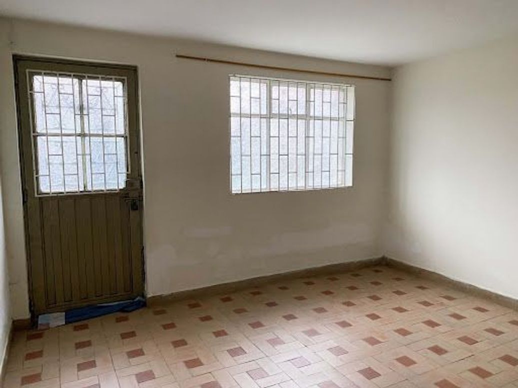 Casa de 4 alcobas en venta en Villa Luz, Bogotá, 235 m² · foto 4 de 20