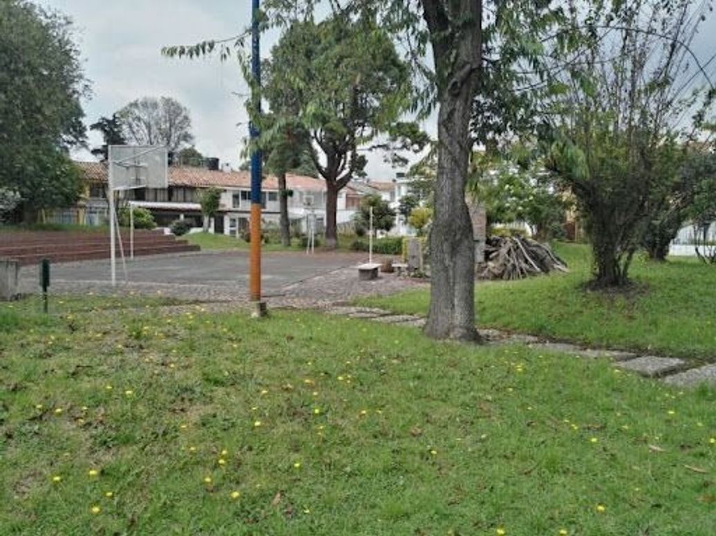 Casa de 5 alcobas en venta en Modelia, Bogotá, 300 m² · foto 3 de 18