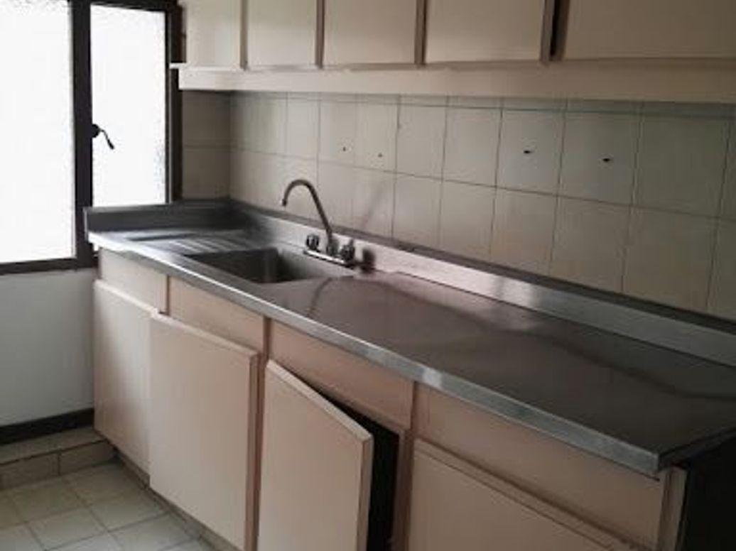 Casa de 5 alcobas en venta en Modelia, Bogotá, 300 m² · foto 16 de 18