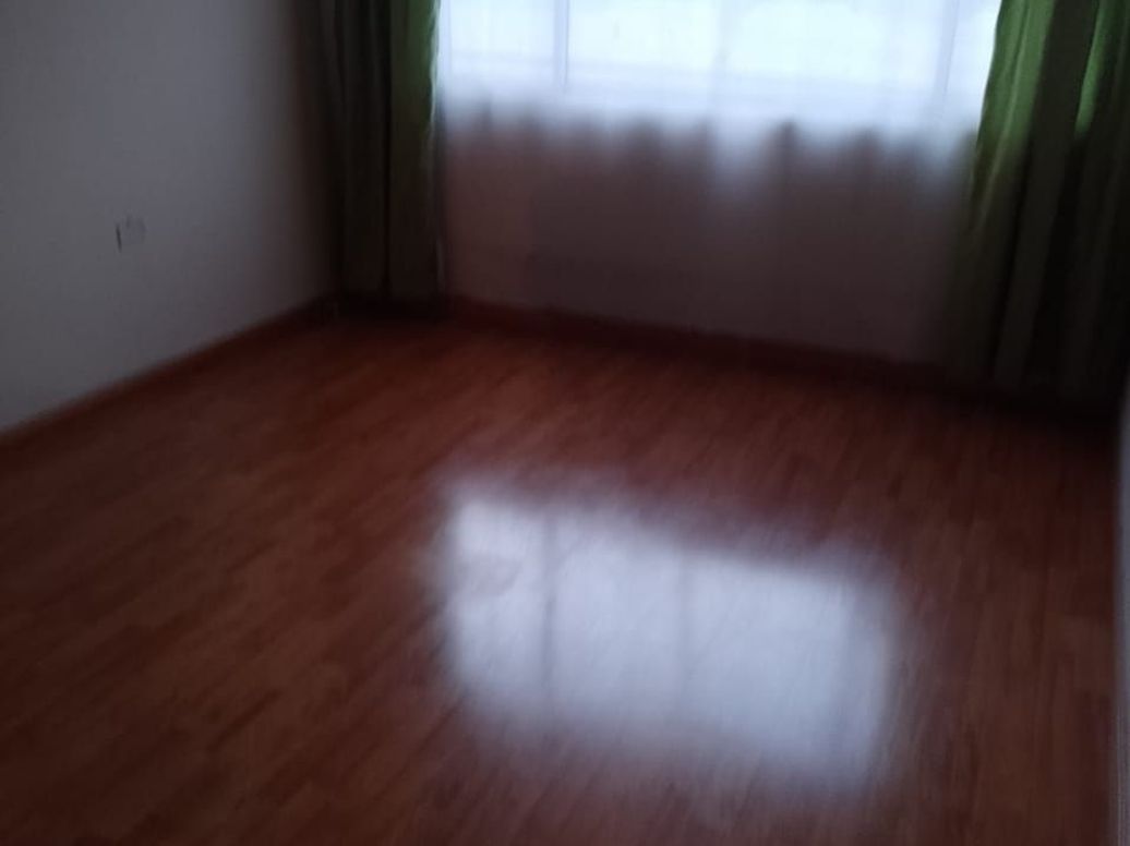 Casa de 8 alcobas en venta en Primavera, Bogotá, 260 m² · foto 2 de 10