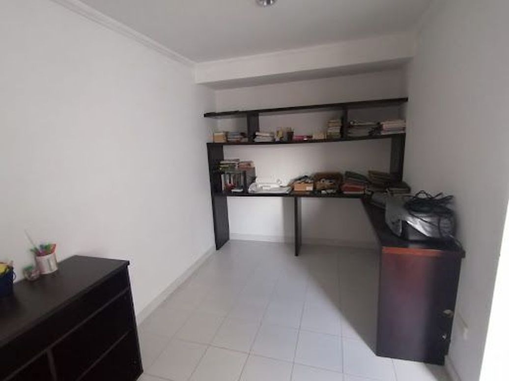 Casa de 5 alcobas en arriendo en Colinas De Suba, Bogotá, 250 m² · foto 2 de 20