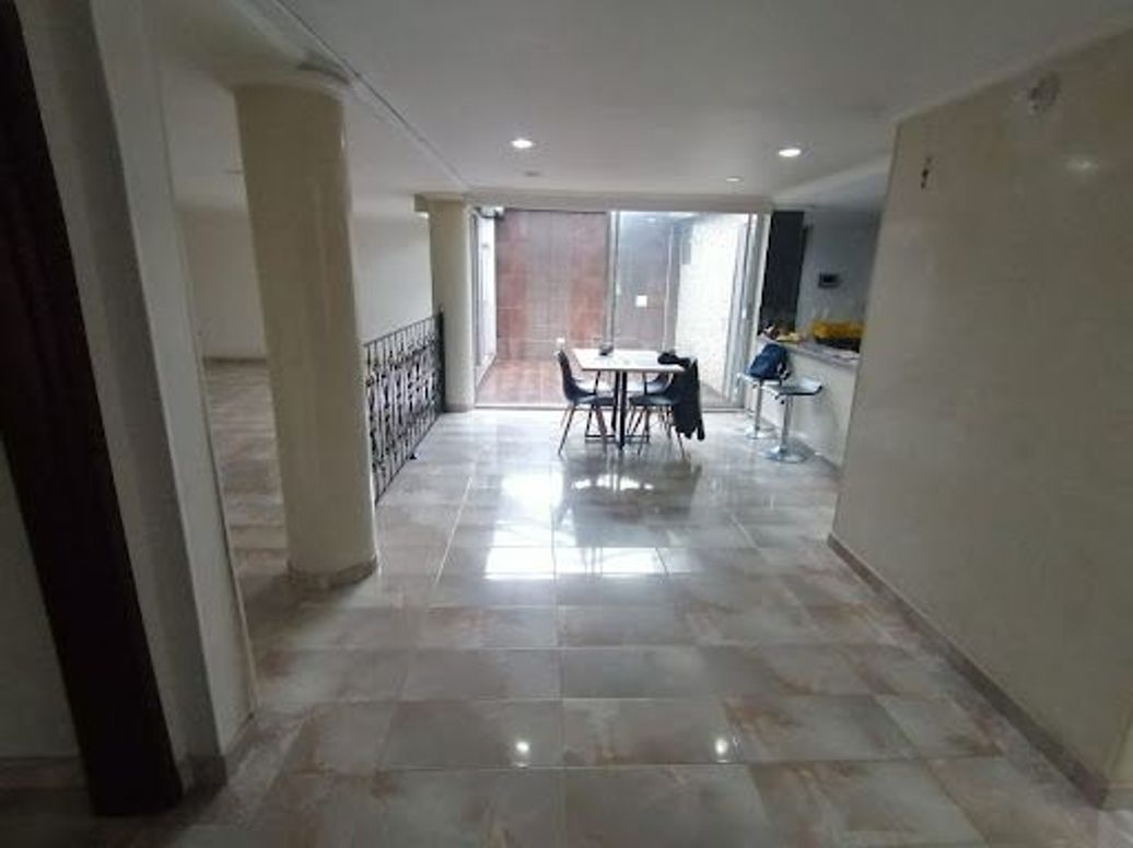 Casa de 5 alcobas en arriendo en Colinas De Suba, Bogotá, 250 m² · foto 13 de 20