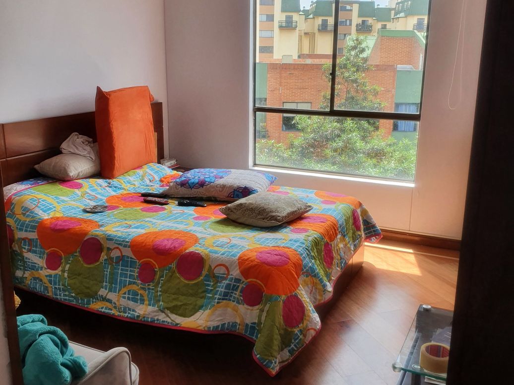 Apartamento de 3 alcobas en venta en La Esperanza Norte, Bogotá, 97 m² · foto 4 de 6