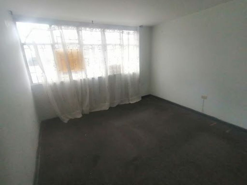 Casa de 3 alcobas en venta en San Luis, Bogotá, 180 m² · foto 16 de 20