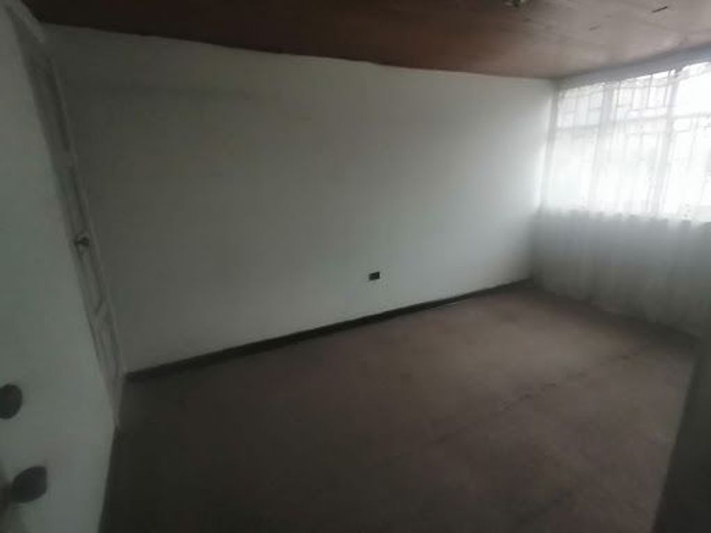 Casa de 3 alcobas en venta en San Luis, Bogotá, 180 m² · foto 15 de 20