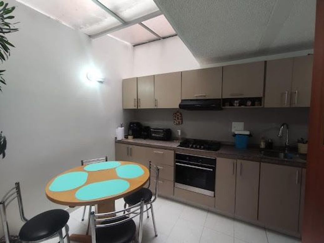 Casa de 4 alcobas en venta en Villa De Aranjuez, Bogotá, 110 m² · foto 5 de 15
