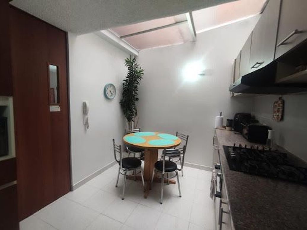 Casa de 4 alcobas en venta en Villa De Aranjuez, Bogotá, 110 m² · foto 4 de 15