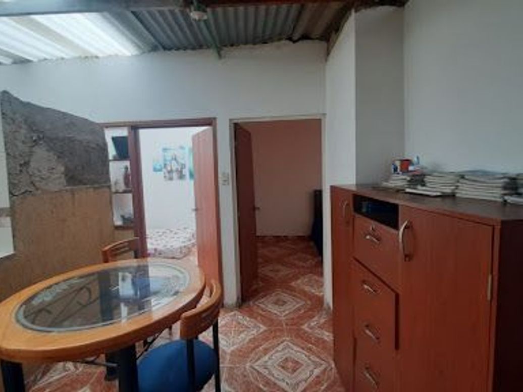 Casa de 9 alcobas en venta en Villa Gladys, Bogotá, 220 m² · foto 7 de 20