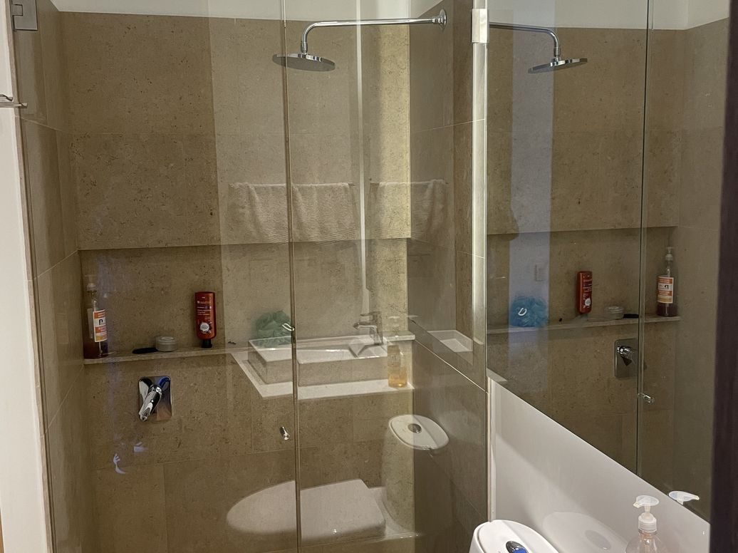 Apartamento de 3 alcobas en venta en Los Rosales, Bogotá, 302 m² · foto 15 de 15