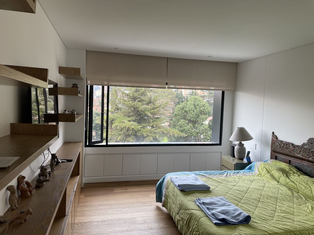Apartamento de 3 alcobas en venta en Los Rosales, Bogotá, 302 m² · foto 8 de 15