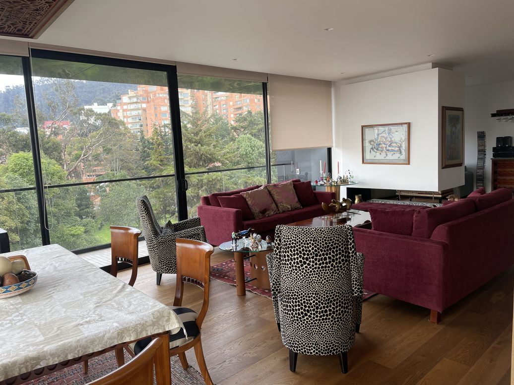 Apartamento de 3 alcobas en venta en Los Rosales, Bogotá, 302 m² · foto 6 de 15