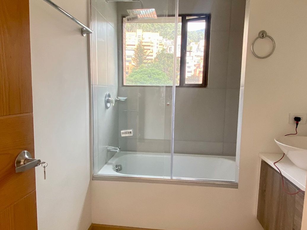 Apartamento de 5 alcobas en venta en Bellavista, Bogotá, 550 m² · foto 5 de 20