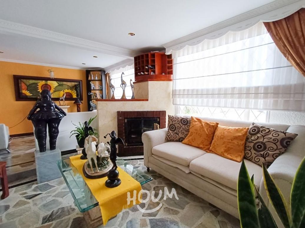 Casa de 7 alcobas en venta en Acacias, Bogotá, 220 m² · foto 4 de 20