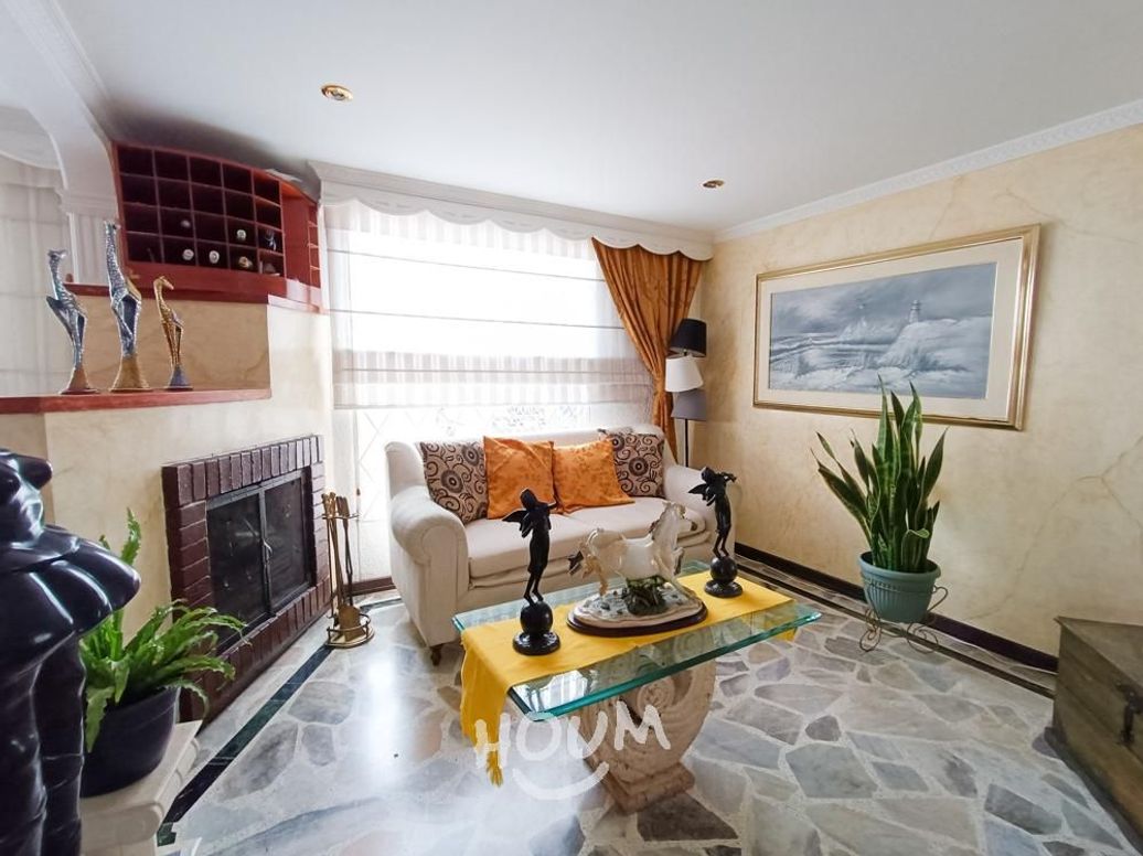 Casa de 7 alcobas en venta en Acacias, Bogotá, 220 m² · foto 3 de 20
