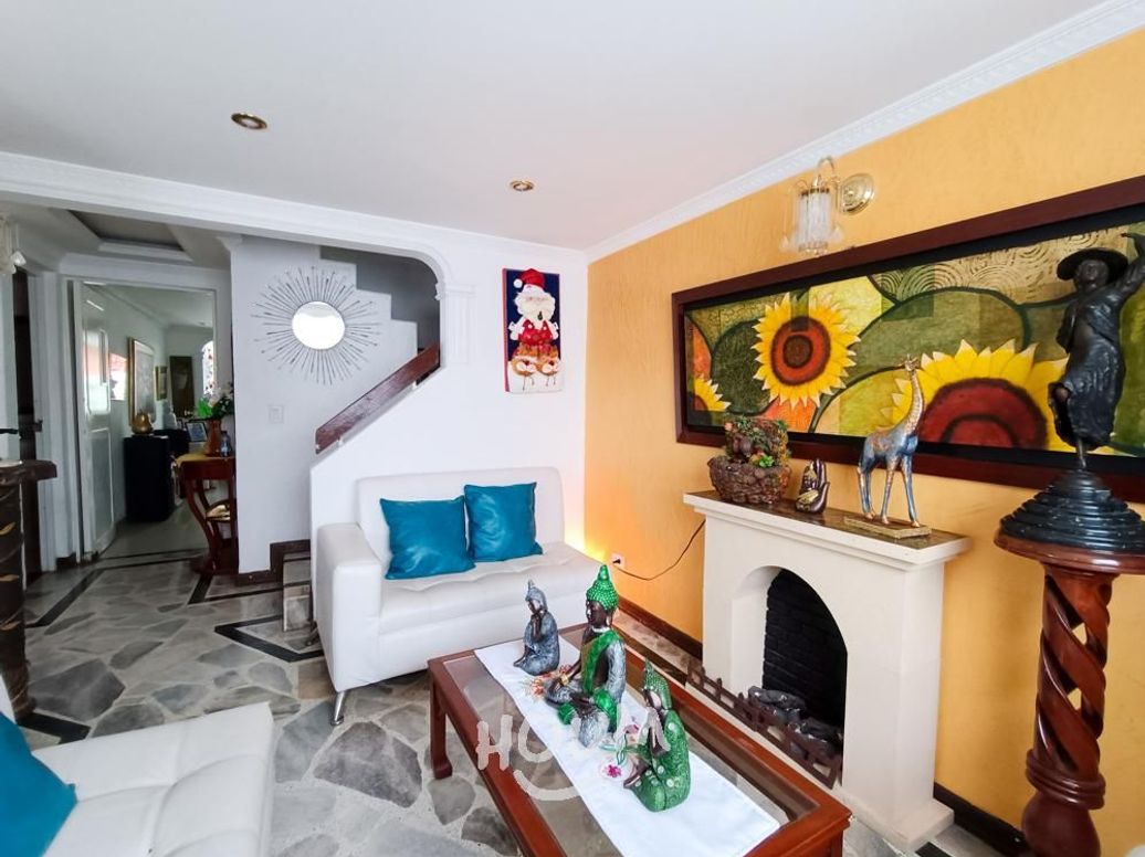 Casa de 7 alcobas en venta en Acacias, Bogotá, 220 m² · foto 7 de 20