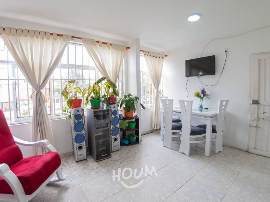 Casa de 13 alcobas en venta en Antonio Morales Galvis, Bogotá, 430 m² · foto 4 de 20