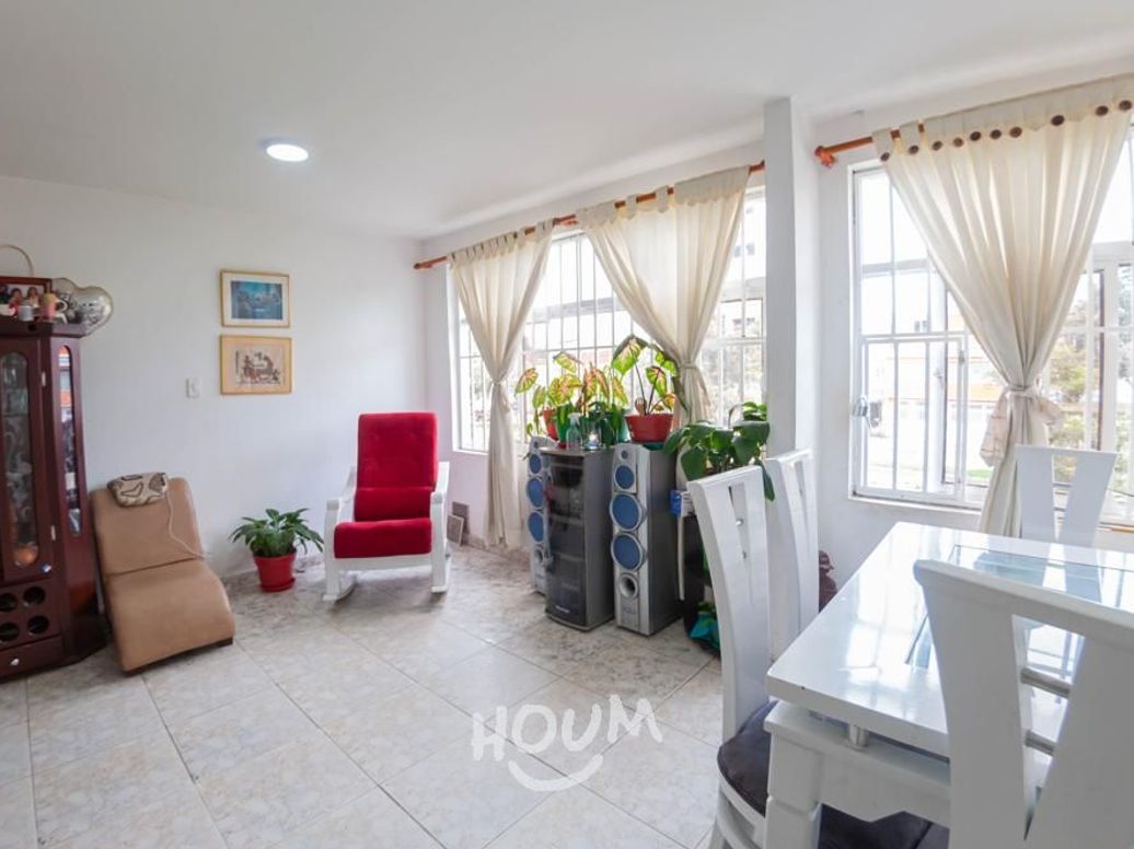 Casa de 13 alcobas en venta en Antonio Morales Galvis, Bogotá, 430 m² · foto 2 de 20
