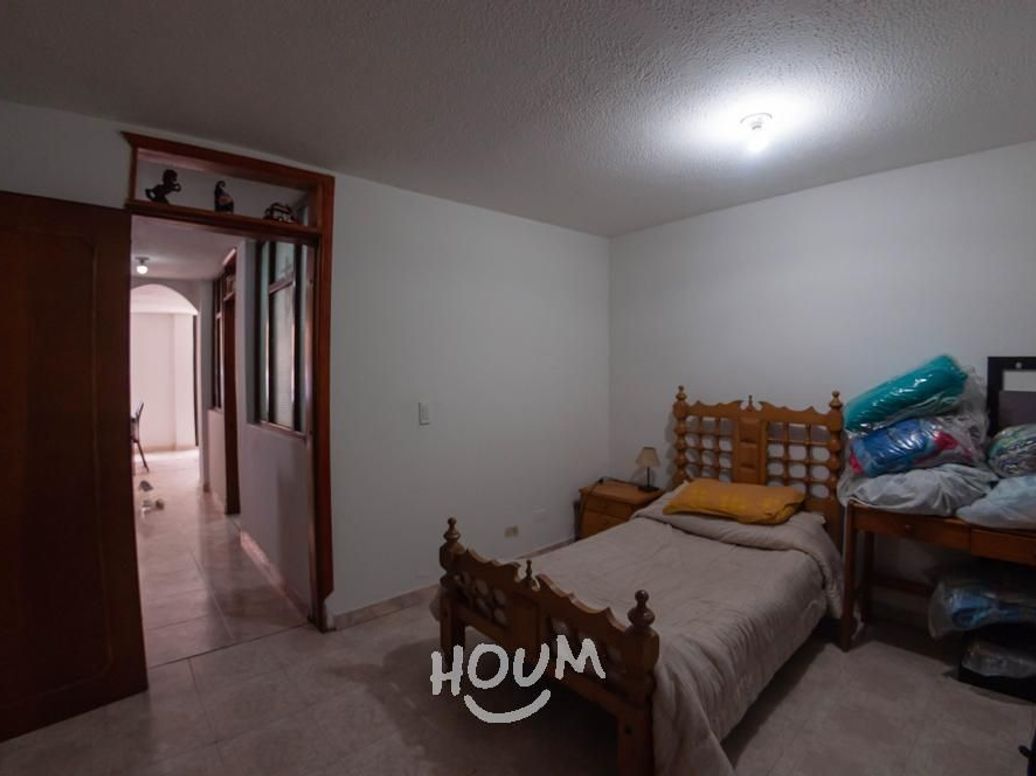 Casa de 5 alcobas en venta en Amaruc, Bogotá, 240 m² · foto 18 de 20