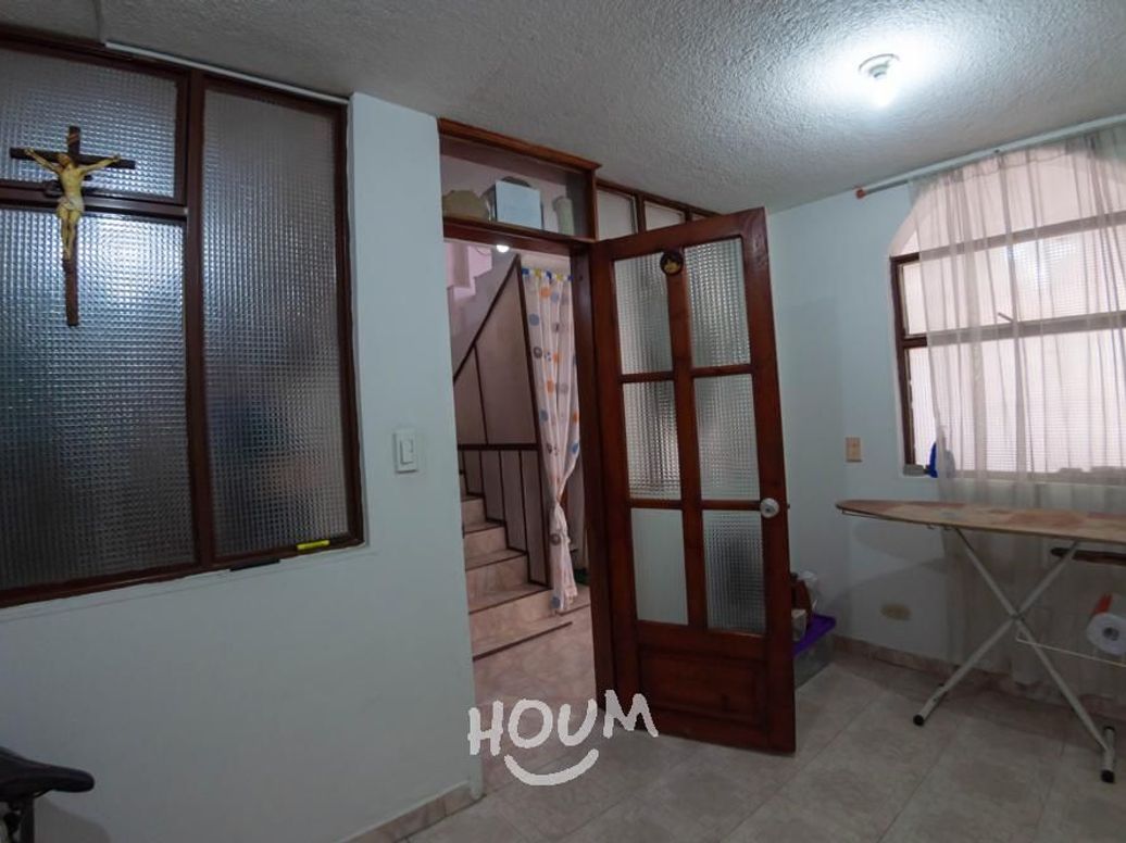 Casa de 5 alcobas en venta en Amaruc, Bogotá, 240 m² · foto 12 de 20