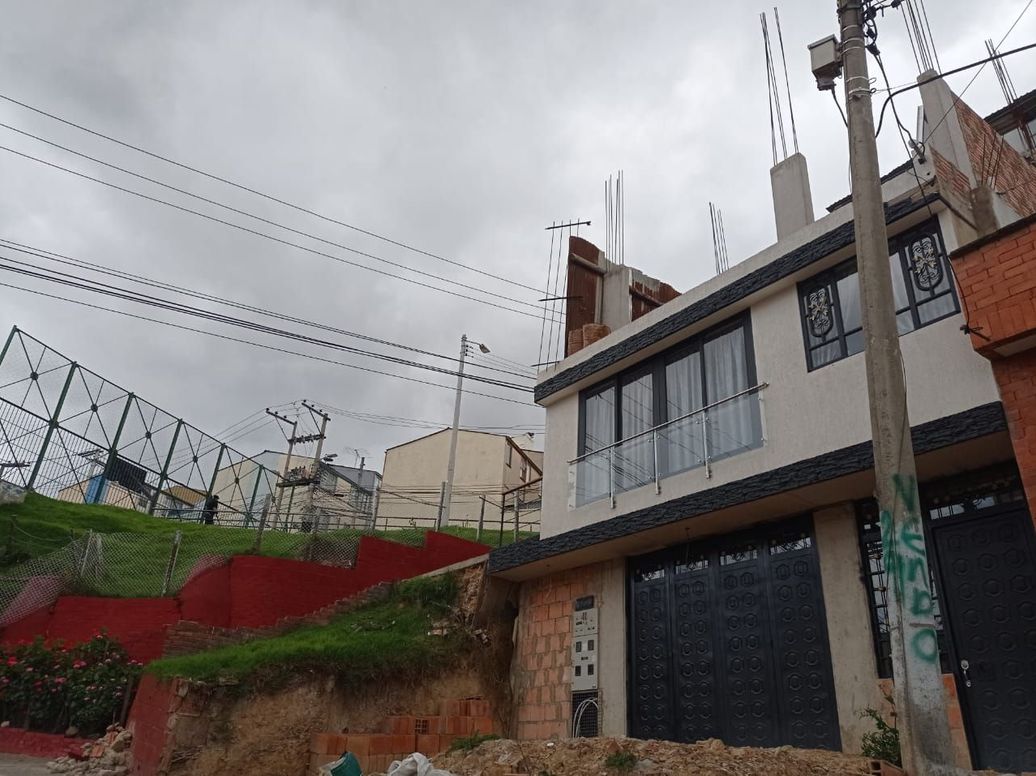 Casa de 4 alcobas en venta en El Socorro Iii Sector, Bogotá, 160 m² · foto 9 de 18