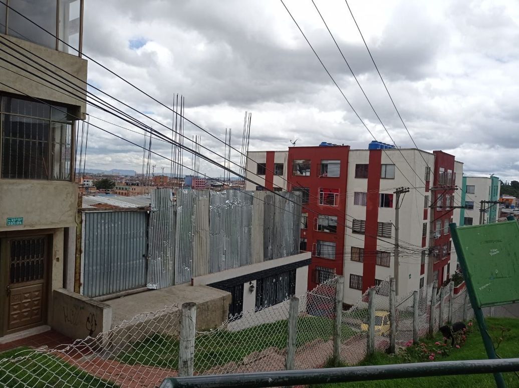 Casa de 4 alcobas en venta en El Socorro Iii Sector, Bogotá, 160 m² · foto 11 de 18