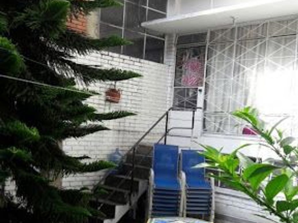 Casa de 5 alcobas en venta en Chapinero Alto, Bogotá, 213 m² · foto 9 de 20