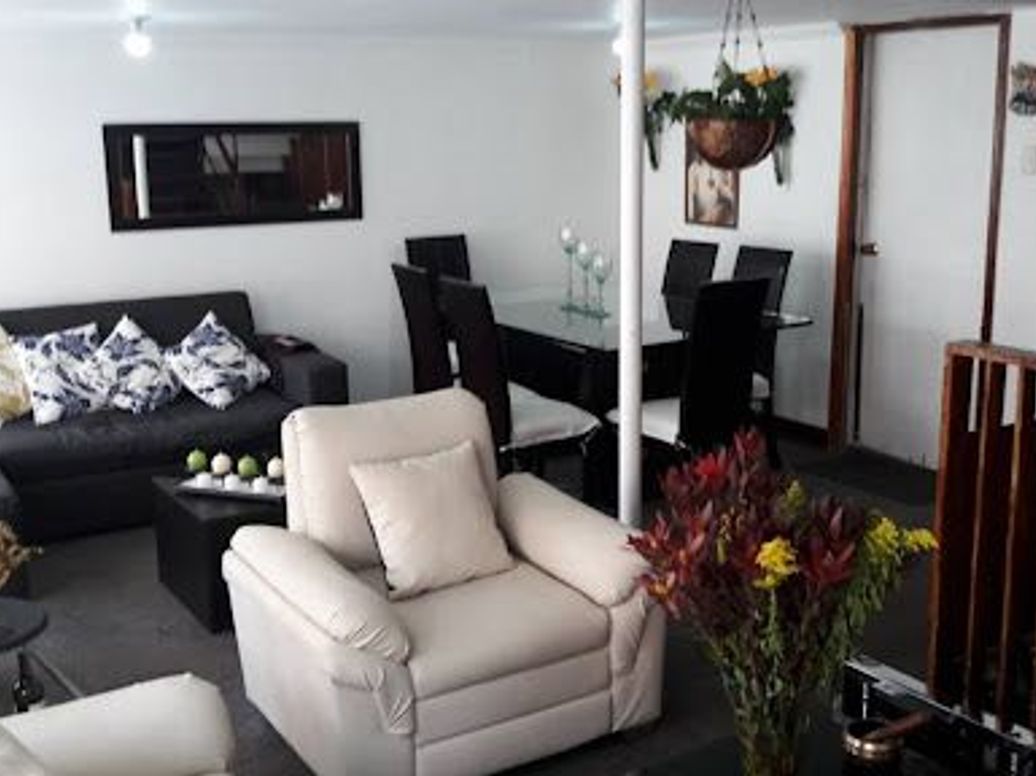 Casa de 5 alcobas en venta en Chapinero Alto, Bogotá, 213 m² · foto 12 de 20