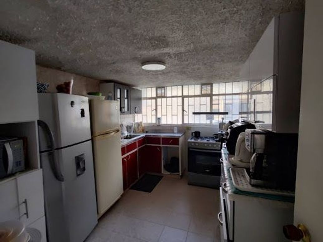 Casa de 5 alcobas en venta en Chapinero Alto, Bogotá, 213 m² · foto 8 de 20