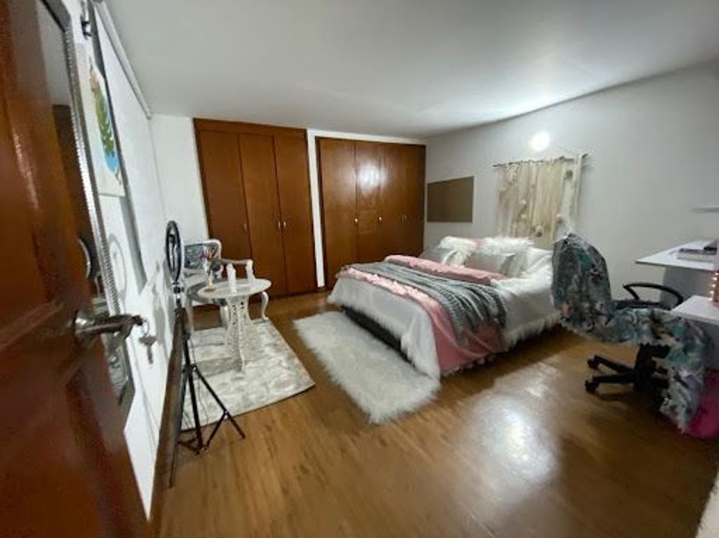Casa de 5 alcobas en venta en Mandalay 1, Bogotá, 360 m² · foto 19 de 20