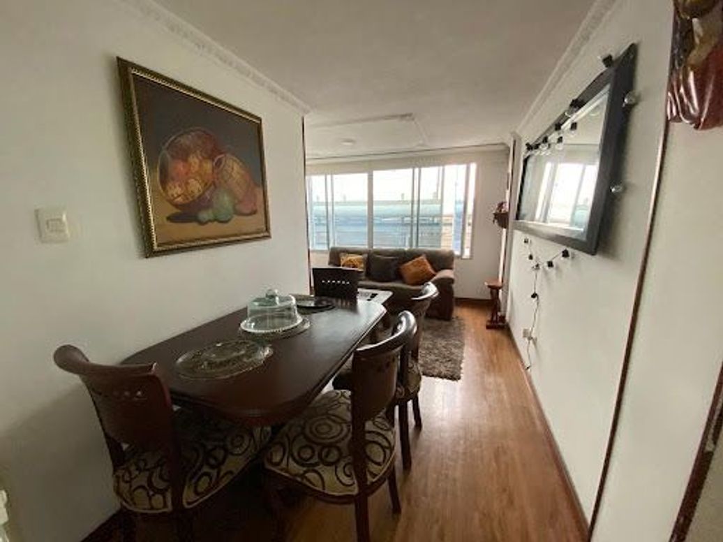 Casa de 5 alcobas en venta en Mandalay 1, Bogotá, 360 m² · foto 15 de 20