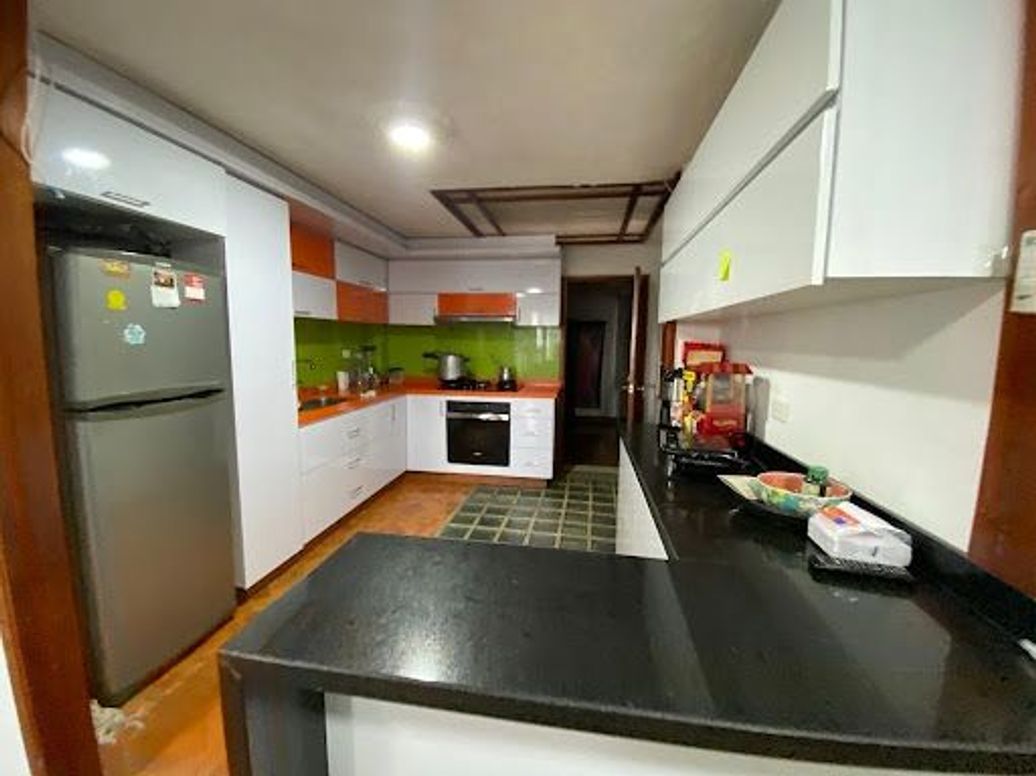 Casa de 5 alcobas en venta en Mandalay 1, Bogotá, 360 m² · foto 18 de 20