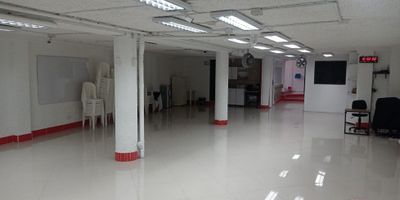 ITAGUI BODEGA-LOCAL EN VENTA

Ubicada  sobre via principal cerca al CC la gran manzana en Itagui.

cuenta con tres ambientes adecuados para oficina o servicio al cliente, actualmente esta rentando 3´000.000 

 
